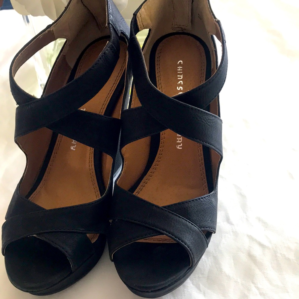 Chinese laundry wedges